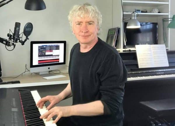 contact robin hall pianoforall